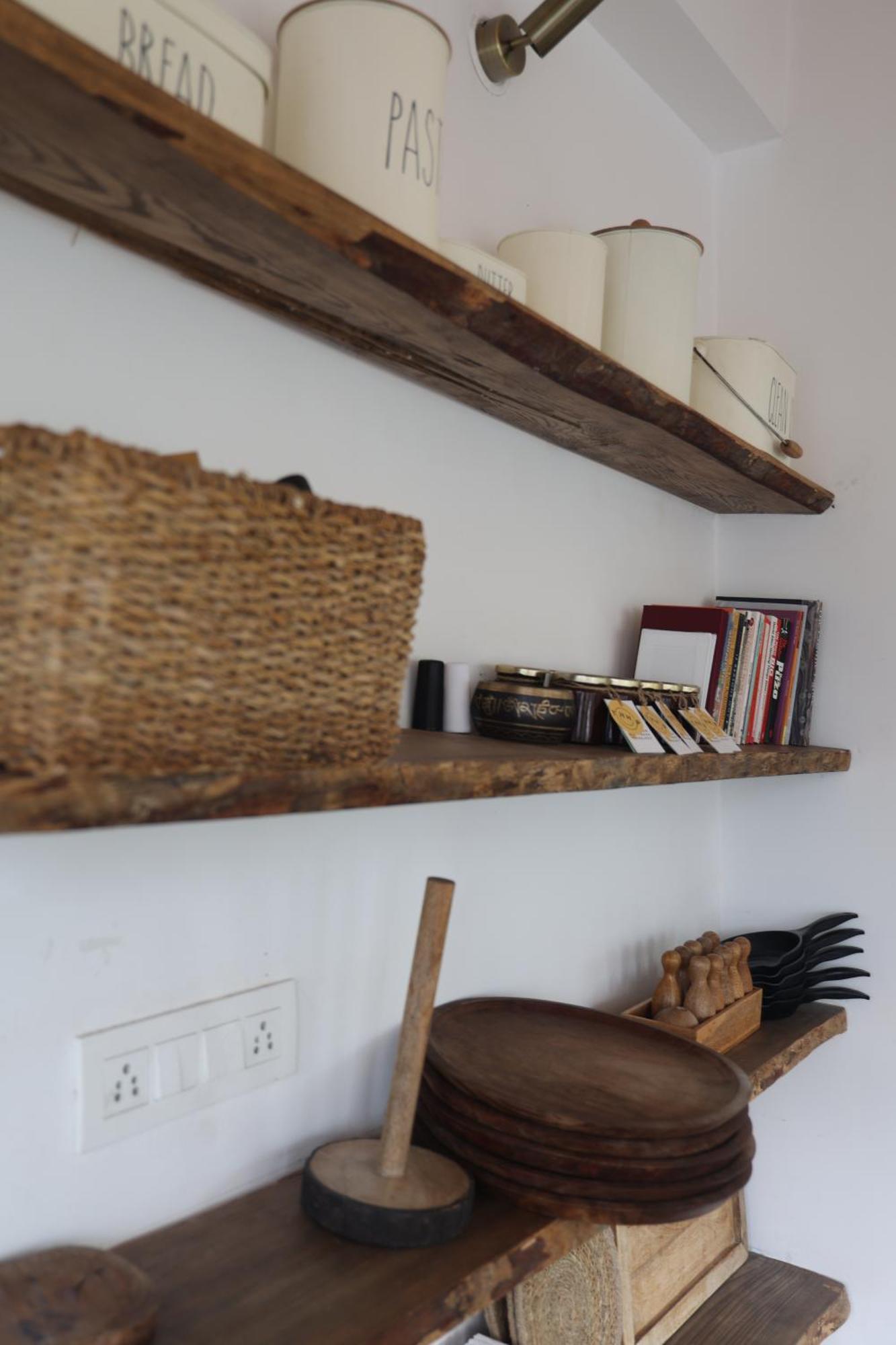 Exstasy Stays - Bathtub Rooms & Cafe - Your Romantic & Cozy Getaway - Thhpsociety - มุกเตชวาร์ ภายนอก รูปภาพ